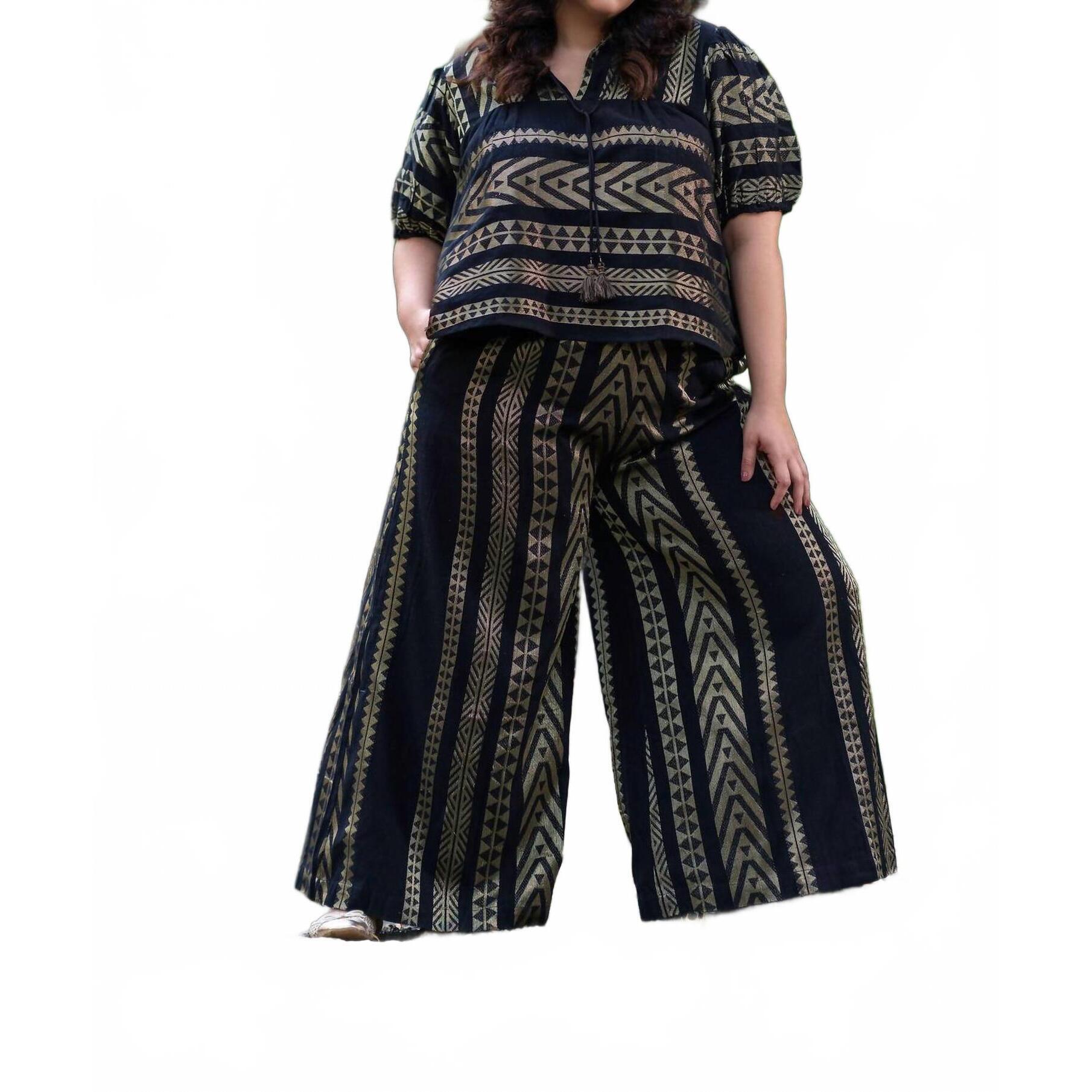 New Just Bellina Folklore Top In Black